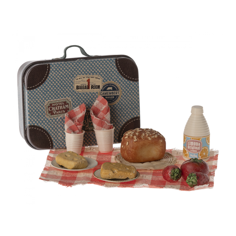 Picnic Set for Mice