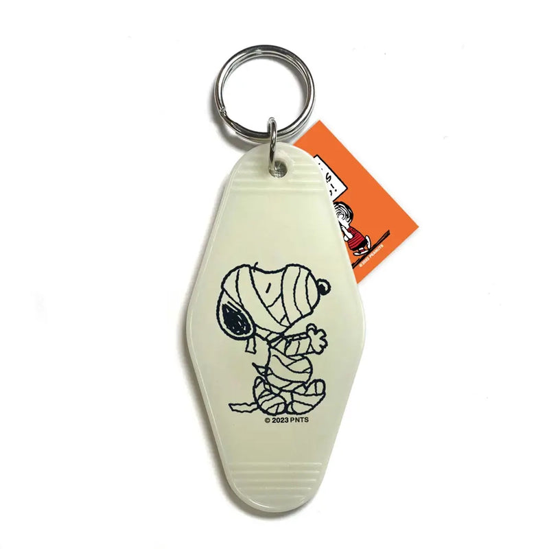 Hotel Keychain- Snoopy Mummy Glow